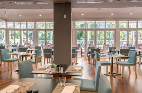 Poolside Restaurant And Bar - Goulburn Accommodation 2