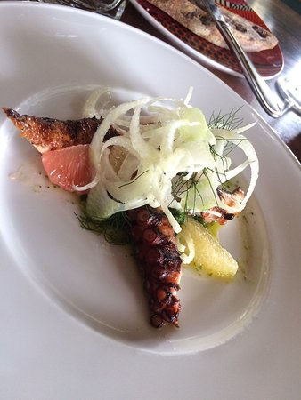 A La Grecque - Goulburn Accommodation 0