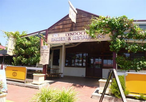 Lyndoch Bakery & Restaurant - Goulburn Accommodation 6