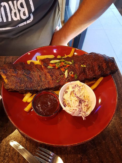 Everydays Smokin BBQ & Bar - Goulburn Accommodation 1