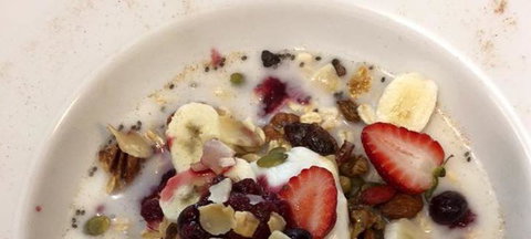 Bittersweet Symphony - Goulburn Accommodation 0