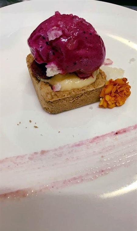 Bittersweet Symphony - Goulburn Accommodation 4