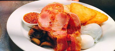 The Apple Tree Cafe - Goulburn Accommodation 1