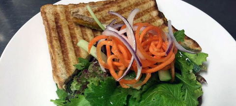 The Apple Tree Cafe - Goulburn Accommodation 2