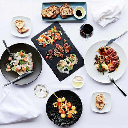 HarbourFront Seafood Restaurant - Goulburn Accommodation 0