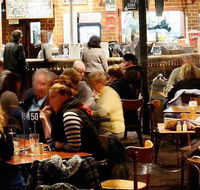 Settlers Tavern - Goulburn Accommodation