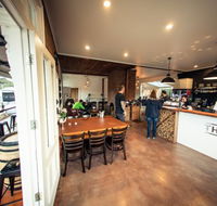 The Hub - Pizza and Beer - Goulburn Accommodation