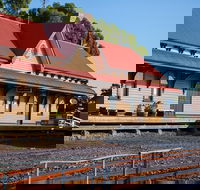 Tracks on Point - Goulburn Accommodation
