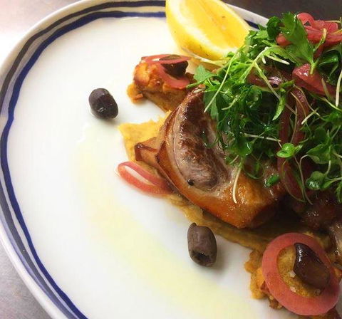 FOS Kitchen & Bar - Goulburn Accommodation 12