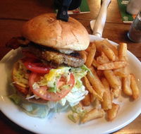 Red Roof Bar  Grill - Goulburn Accommodation