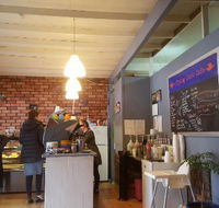 Flying Duck Cafe - Goulburn Accommodation