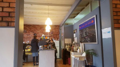 Flying Duck Cafe - Goulburn Accommodation 0