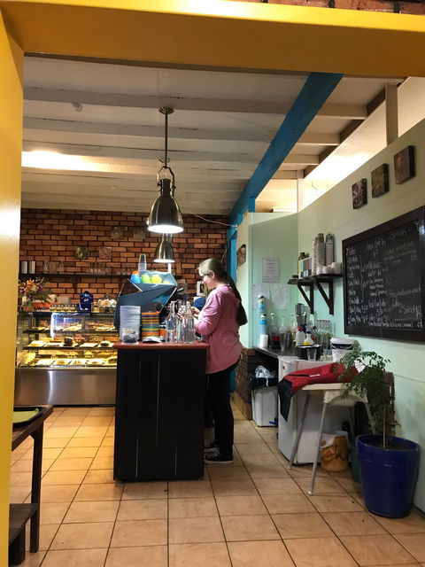 Flying Duck Cafe - Goulburn Accommodation 8