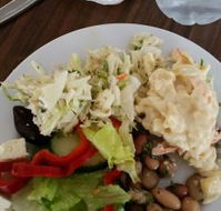 Barnacle Bills Moana - Goulburn Accommodation