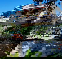 The Uraidla Hotel - Goulburn Accommodation