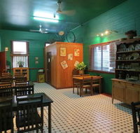 Irish Molly's Bar  Grill - Goulburn Accommodation