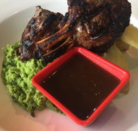 Red Beret - Goulburn Accommodation