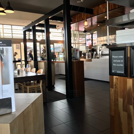 The Coffee Club - Goulburn Accommodation 0