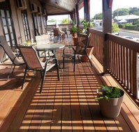 Commercial Hotel Clermont - Goulburn Accommodation