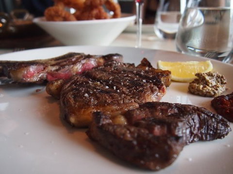 Rockpool Bar & Grill - Goulburn Accommodation 0