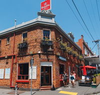 Robert Burns Hotel - Goulburn Accommodation