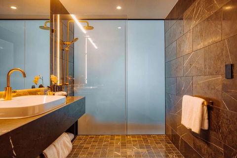 Eatons Hill Hotel - Goulburn Accommodation 5