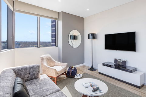 Meriton Suites Church Street, Parramatta - Goulburn Accommodation 7
