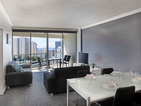 Mantra Towers of Chevron Surfers - Goulburn Accommodation 7