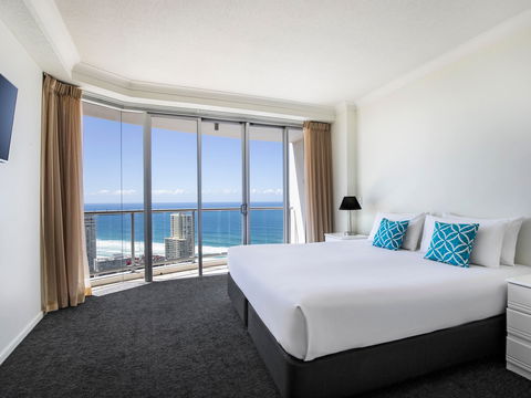 Mantra Towers of Chevron Surfers - Goulburn Accommodation 9