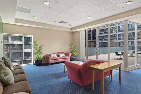 YEHS Hotel Melbourne CBD - Goulburn Accommodation 11