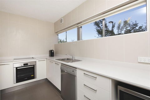 Forrest Hotel & Apartments - Goulburn Accommodation 1