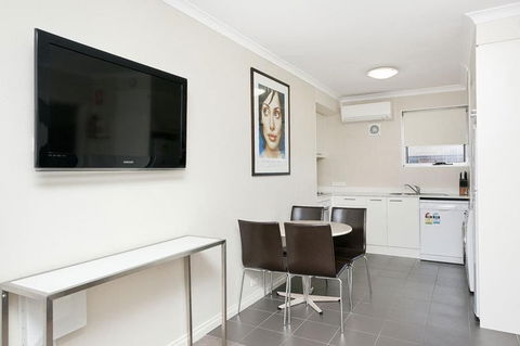 Forrest Hotel & Apartments - Goulburn Accommodation 2