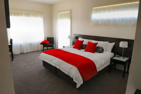 York Cove - Goulburn Accommodation 1