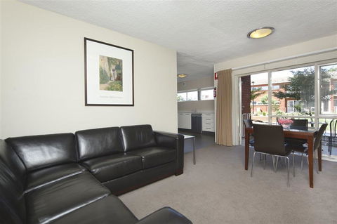 Forrest Hotel & Apartments - Goulburn Accommodation 6