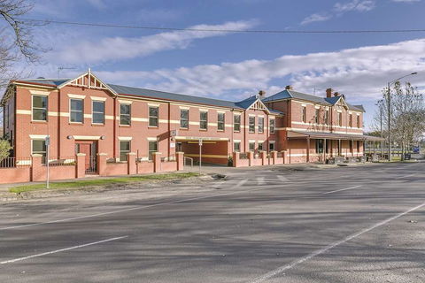 Lake Inn Ballarat - Goulburn Accommodation 0