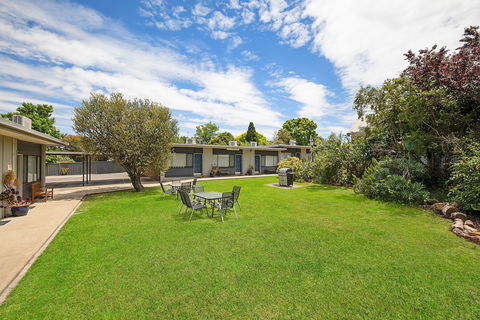 Hamilton Lakeside Motel - Goulburn Accommodation 1