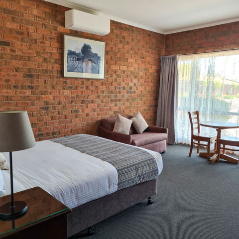 Federation Motor Inn - Goulburn Accommodation 1