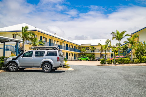 Mackay Seabreeze Apartments - Goulburn Accommodation 0