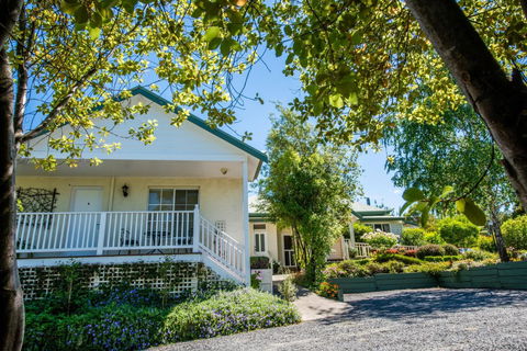 Yarra Gables Motel - Goulburn Accommodation 1