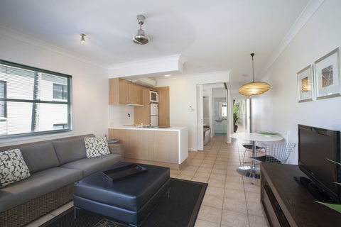 Port Douglas Apartments - Goulburn Accommodation 1
