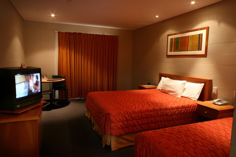 Outback Hotel & Lodge - Goulburn Accommodation 2