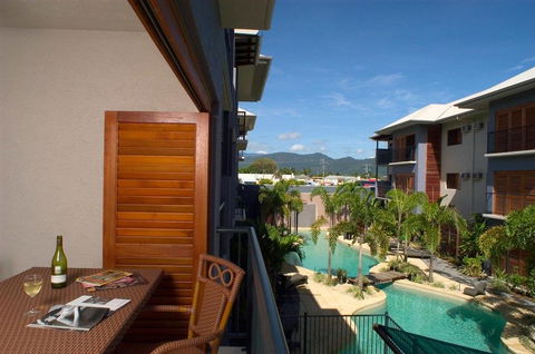 Southern Cross Atrium Apartments - Goulburn Accommodation 1