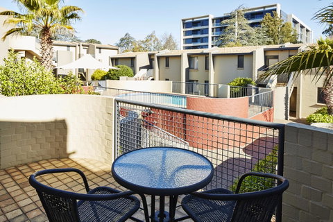 Manuka Park Serviced Apartments - Goulburn Accommodation 3