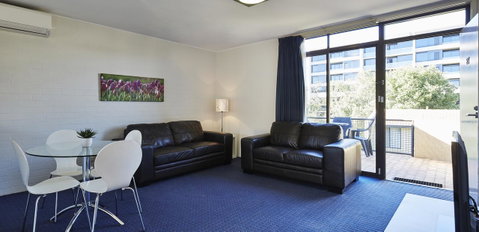 Manuka Park Serviced Apartments - Goulburn Accommodation 35
