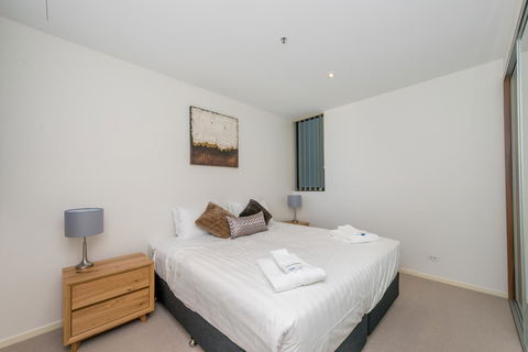 Manhattan 303 Canberra City ACT - Goulburn Accommodation 1