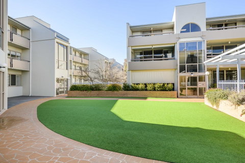 Accommodate Canberra - The Summit - Goulburn Accommodation 4