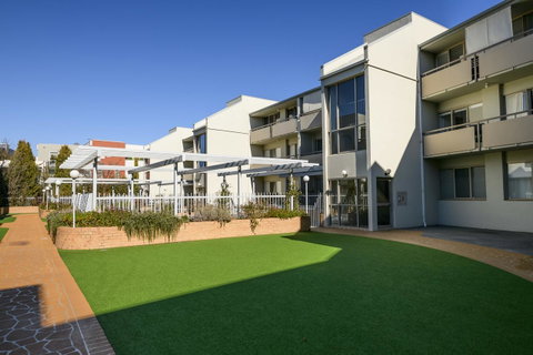 Accommodate Canberra - The Summit - Goulburn Accommodation 3