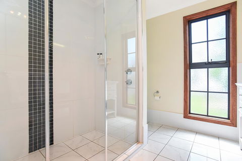 Wellington Courthouse - Goulburn Accommodation 20