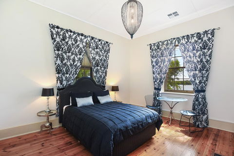 Wellington Courthouse - Goulburn Accommodation 2