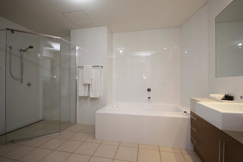 Wallaroo Marina Apartments - Goulburn Accommodation 10